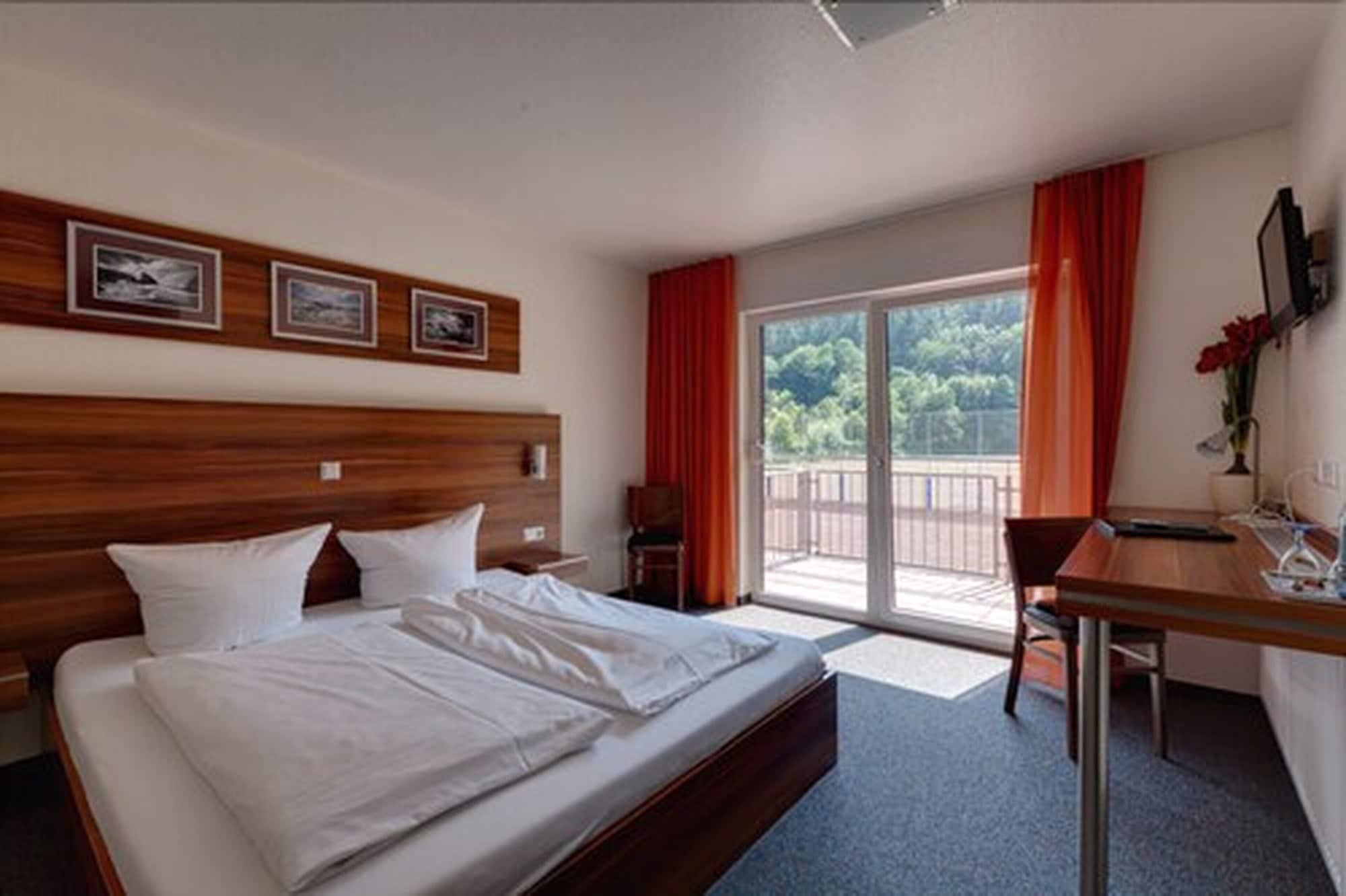 Hotel Zum Neckartal Heidelberg Ngoại thất bức ảnh